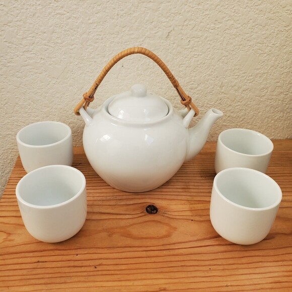 Pier 1 Imports Porcelain Tea Set White China Teapot & 4 Cups Classic Decor Asian - Picture 9 of 9